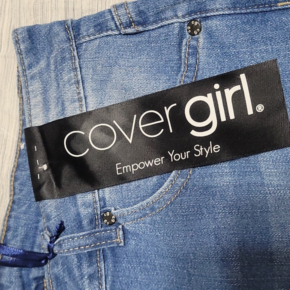 NWT / New Cover Girl 👖 Jeans $5 Off? Ask me. - Picture 4 of 7